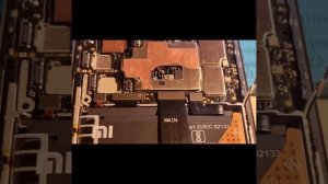 Poco F3 не включается