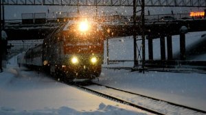 Тепловоз ТЭП70БС-258 с поездом «Восток».