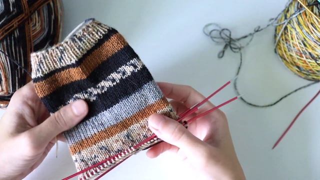 Маленькими шагами двигаюсь к цели. Показываю свои вязальные процессы смотреть онлайн
