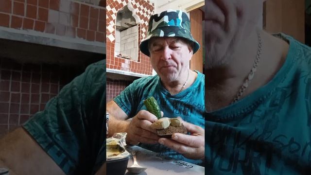На завтрак, паштет из цыплёнка бройлера со сливками. П? смотреть онлайн