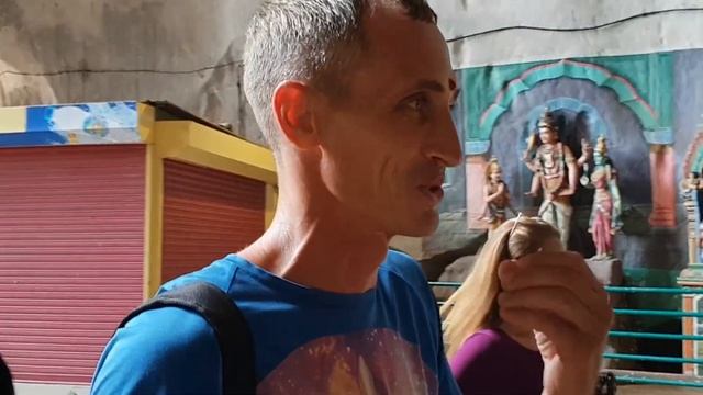 Куала-Лумпур.Сказочные пещеры Бату и индийский эпос Р?