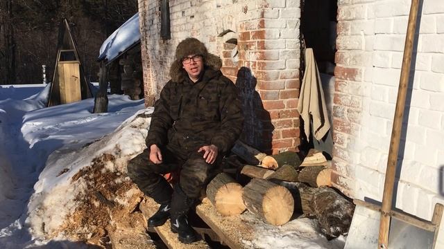 Жизнь в доме прадеда. Разбираю развалины и строим второй «домик»