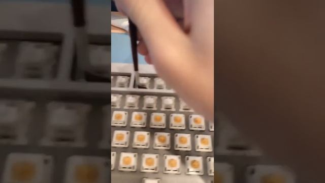 КАК ЧИСТИТЬ МЕХАНИЧЕСКУЮ КЛАВИАТУРУ ДОМА! смотреть онлайн
