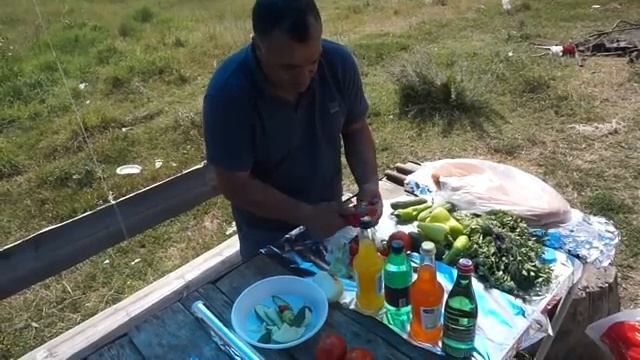 Приготовленная Жоржем рыба Сига на берегу озера Севан смотреть онлайн