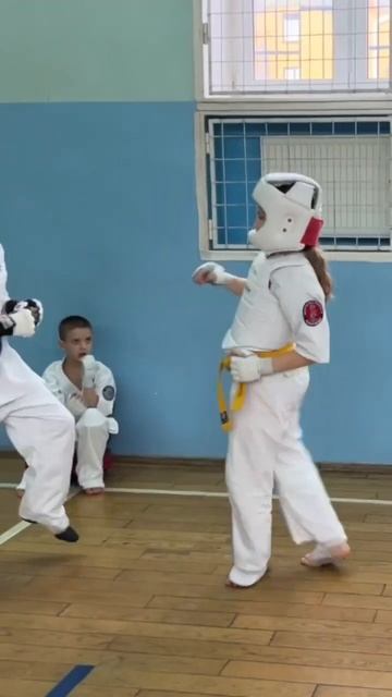 Киокусинкай / Анализ старта поединка-11 / Анжелика Саба?