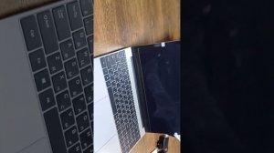 Дешёвый ноутбук Azerty RB-1550 распаковка включение