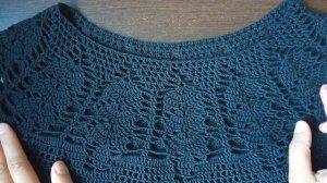 Кофта круглой кокеткой узором листья крючком. Короткий обзор