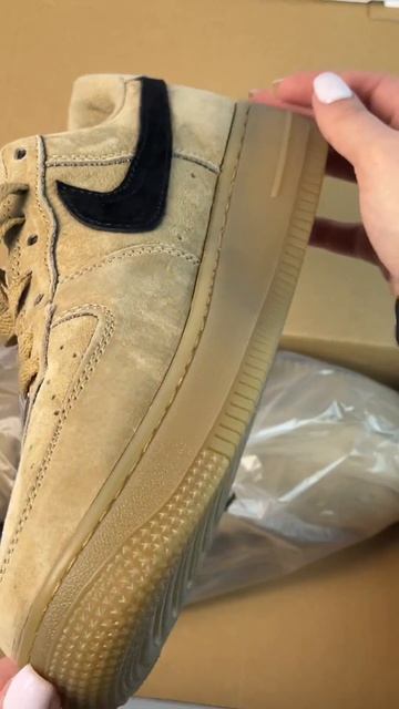 NIKE AIR FORCE REIGNING CHAMP 1 ,для заказа загляни в коментарии😘 #кроссовки #shortsvideo #nike смотреть онлайн