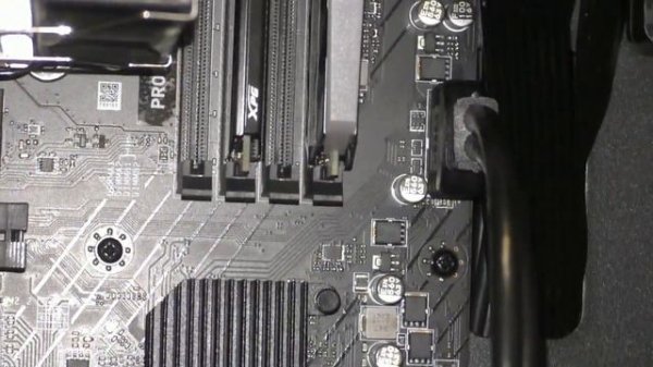 Материнская плата MSI PRO B760M P в сборке