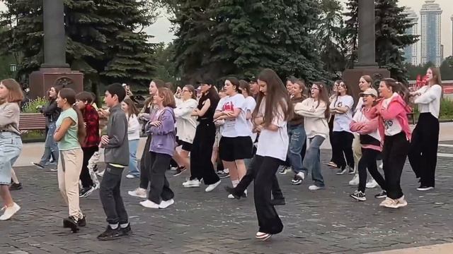 С ДНЕМ РОССИИ! Поздравление от детей на Поклонной горе