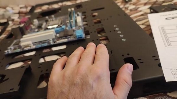 Открытый стенд на стену (Корпус для компьютера ) CRYPTONE W