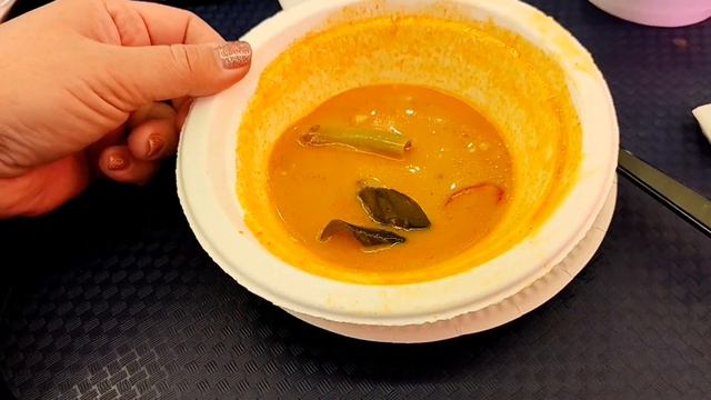 Гуляю в ТЦ "Европейский". Купила новый телефон. Первый ? смотреть онлайн