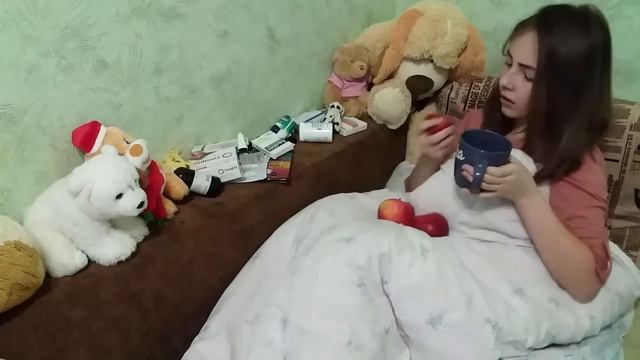 СКЕТЧ/КАК БОЛЕЕТ НОРМАЛЬНЫЙ ЧЕЛОВЕК VS Я смотреть онлайн