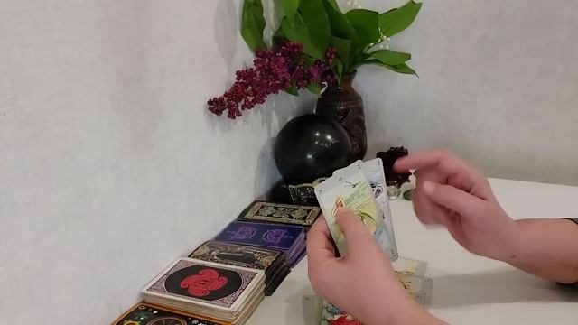  ЧТО ИЛИ КТО ВАС УДИВИТ В СКОРОМ ВРЕМЕНИ?  Таро р