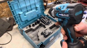 Бюджетный аккумуляторный гайковерт на 1100Нм!