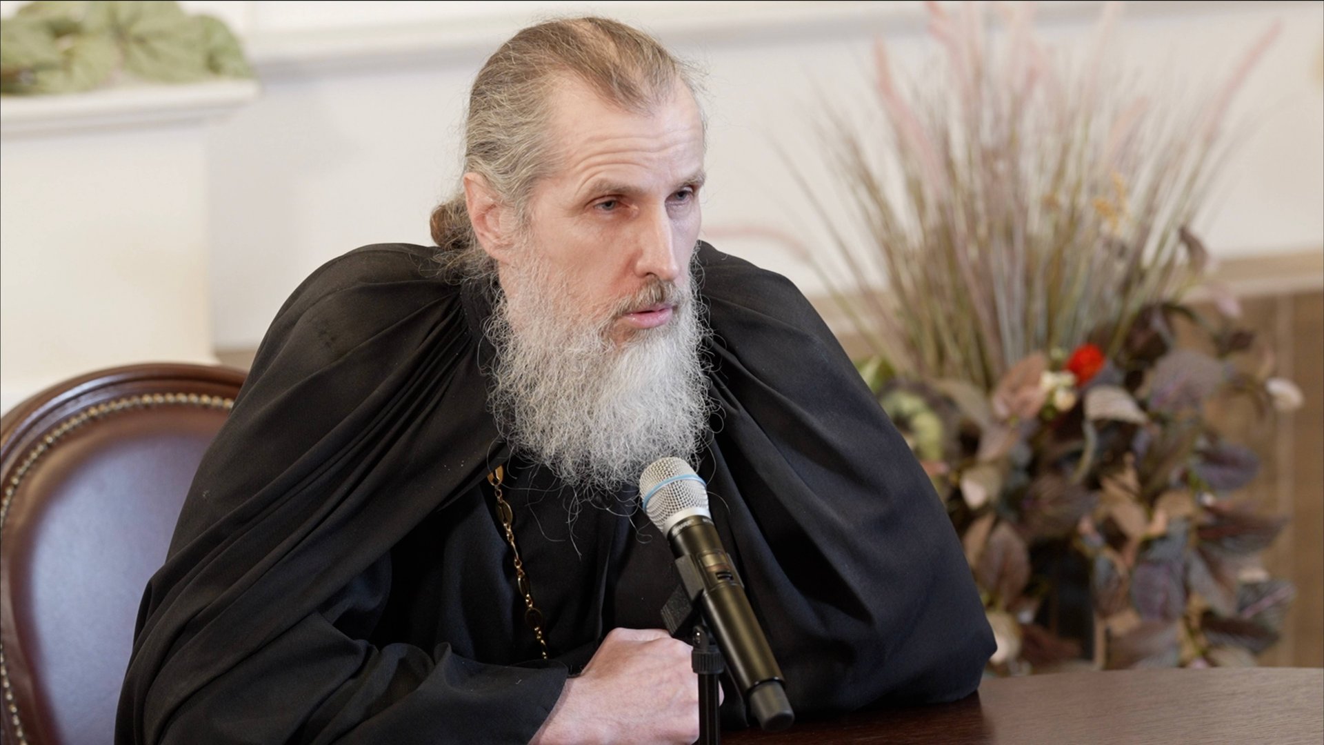 25.05.2025 Духовная беседа с иеромонахом Димитрием Волковым смотреть онлайн