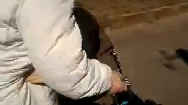 Злой Илюша хочет забрать планшет но у него ничего не п? смотреть онлайн