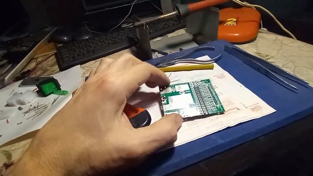 починил аккумулятор 48 вольт на электровелик