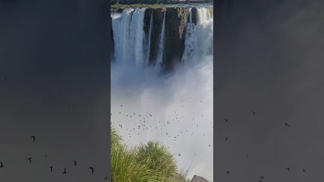 водопад Игуасу Аргентина - Глотка дьявола смотреть онлайн