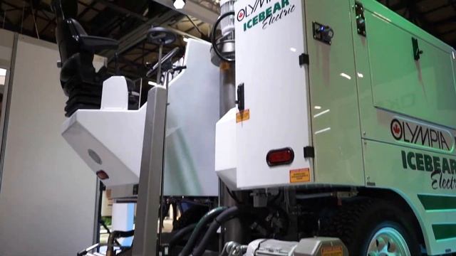 Ледозаливочная машина OLYMPIA ICEBEAR Electric выставка 2021