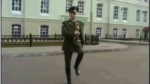 Строевая стойка и выполнение команд