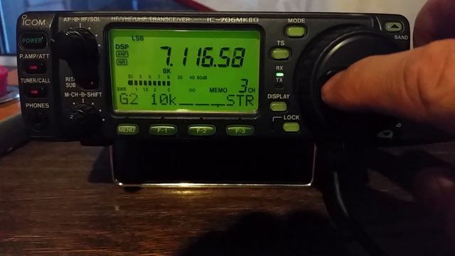 Icom 706 mk2g и Yaesu ft 8800 смотреть онлайн