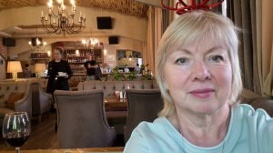 Vloq На даче и в городе Обо всем понемногу.В кафе с подругой. Готовлю"Красное море"