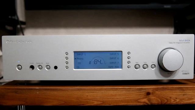 Cambridge Audio Azur 840a усилитель мощности, обзор органов управ смотреть онлайн
