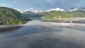 Туманная гладь Алтын-Кёля