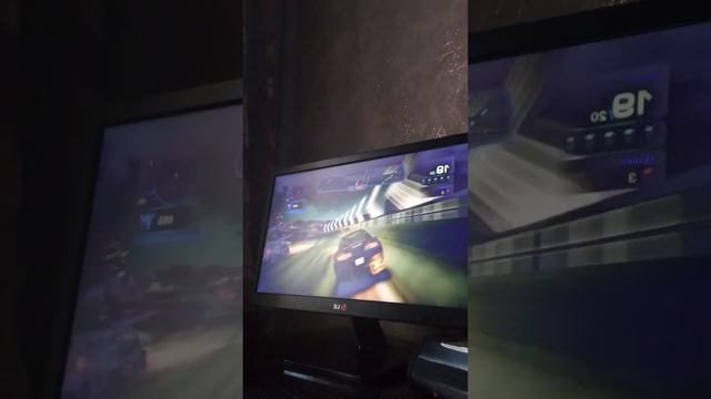 Я играю компьютер это игра называется blur смотреть онлайн