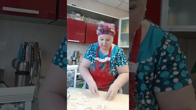 Стряпаю пельмени.Разговор о том ,о сём.Знакомство с Хо? смотреть онлайн