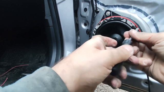 Замена штатных динамиков в Geely Coolray/Belgee X50 на DL Audio Anaconda 1