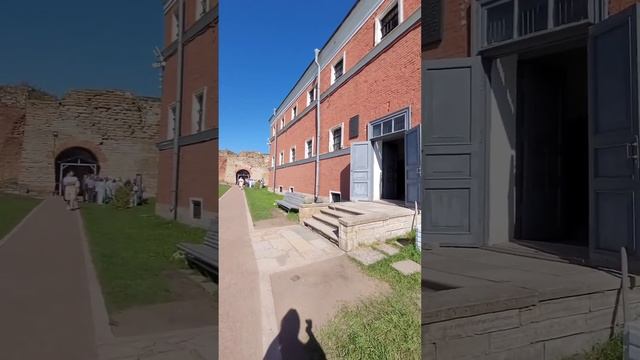 Первые эмоции от увиденного😬: Крепость Орешек. Остро? смотреть онлайн