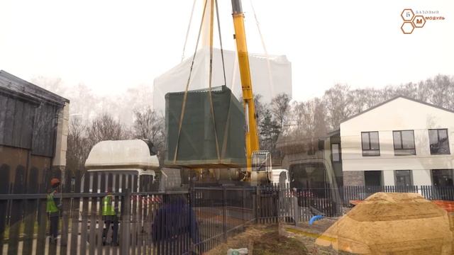 ЭТАПЫ УСТАНОВКИ МОДУЛЬНОЙ БАНИ НА УЧАСТКЕ — Как всё у? смотреть онлайн