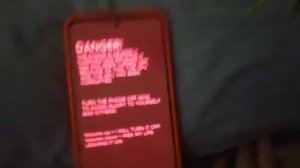 РЕАКЦІЯ НА ВІДЕО У МЕНЯ ВЗОРВАЛСЯ СТАРИЙ ТЕЛЕФОН SAMSUNG G