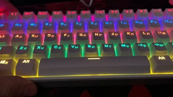 КЛАВИАТУРА 2500 РУБЛЕЙ! REDRAGON FIZZ RAINBOW K617-R