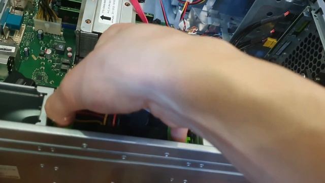 Как разобрать системный блок fujitsu celsius w410/ How to disassemble ce смотреть онлайн