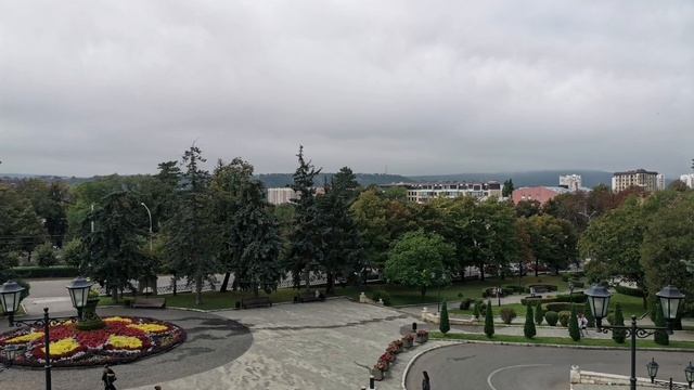 В Пятигорске только один день, но и за это время посмот смотреть онлайн