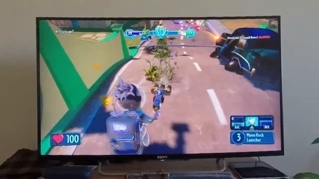 Игра на SONY PS3 Plants v.s Zombies Garden Warfare смотреть онлайн