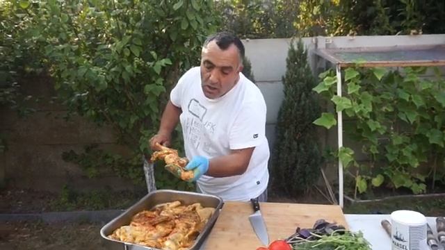 Сочный шашлык из цыплёнка с гарниром из тушеной фасоли.Рецепт от Жоржа смотреть онлайн