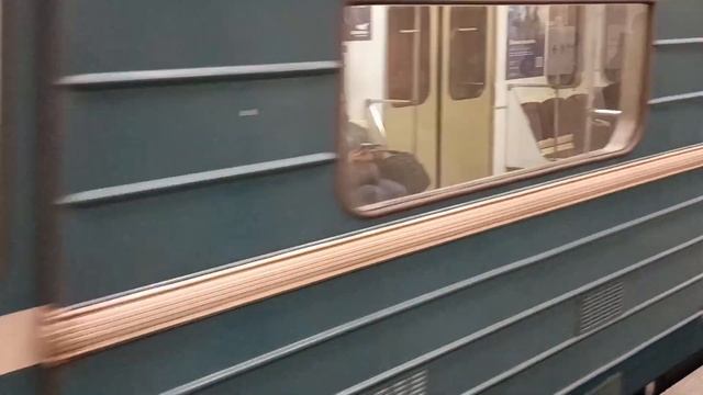 не большое видео с Замоскворецкой линии на новый теле? смотреть онлайн