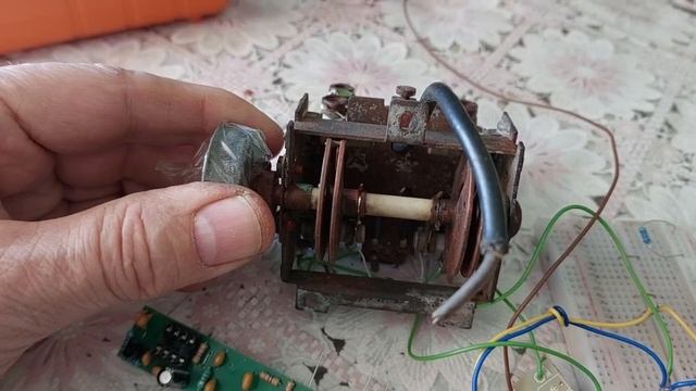 Своеобразный УКВ блок от "Беларусь 57" теперь с качеств? смотреть онлайн