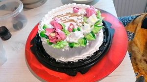 Декор торта к Пасхе белковый-заварной крем