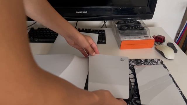 как снять корпус от PlayStation 5 Slim