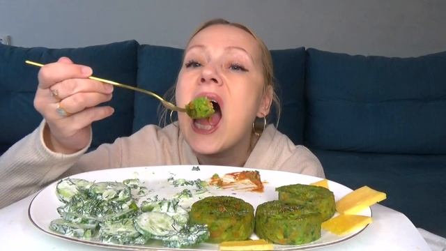 МУКБАНГ ПП ОВОЩНЫЕ ВЕГАН ГАЛЕТЫ, СЫР, САЛАТ ОВОЩНОЙ/Ру? смотреть онлайн