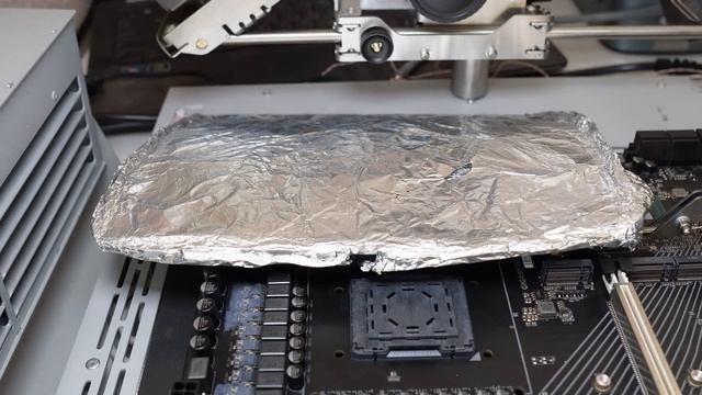 ⚡️ GIGABYTE Z690 AORUS PRO | Замена слотов DDR5 SMT с помощью картон?