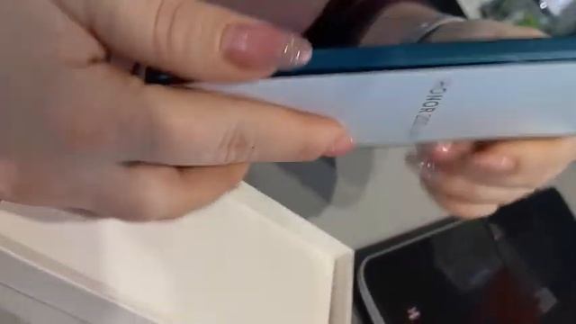 Смартфон Honor 200 lite смотреть онлайн