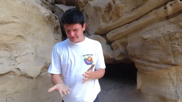 Дорога на Домбай. Сырные пещеры. Озеро Кара-Кель.Река У