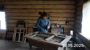 Разобрали последний сарай! Очищаю и грунтую наличники!