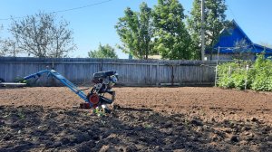 Танк, а не мотоблок.